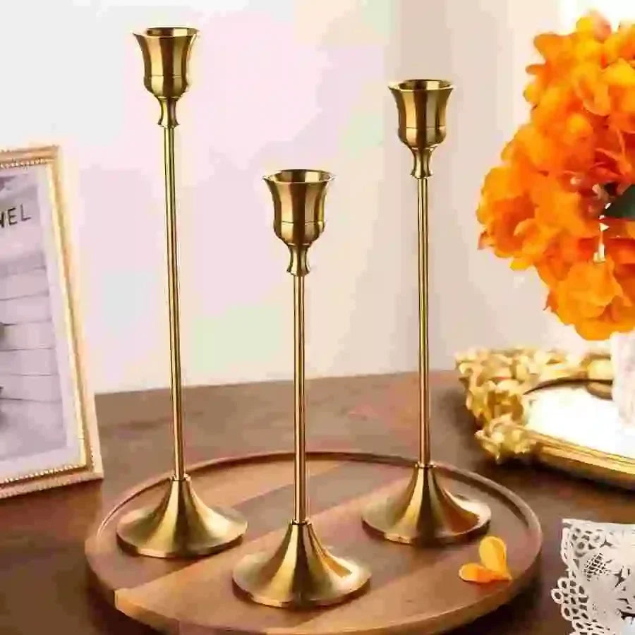 Elegant Metal Candle Holder Set
